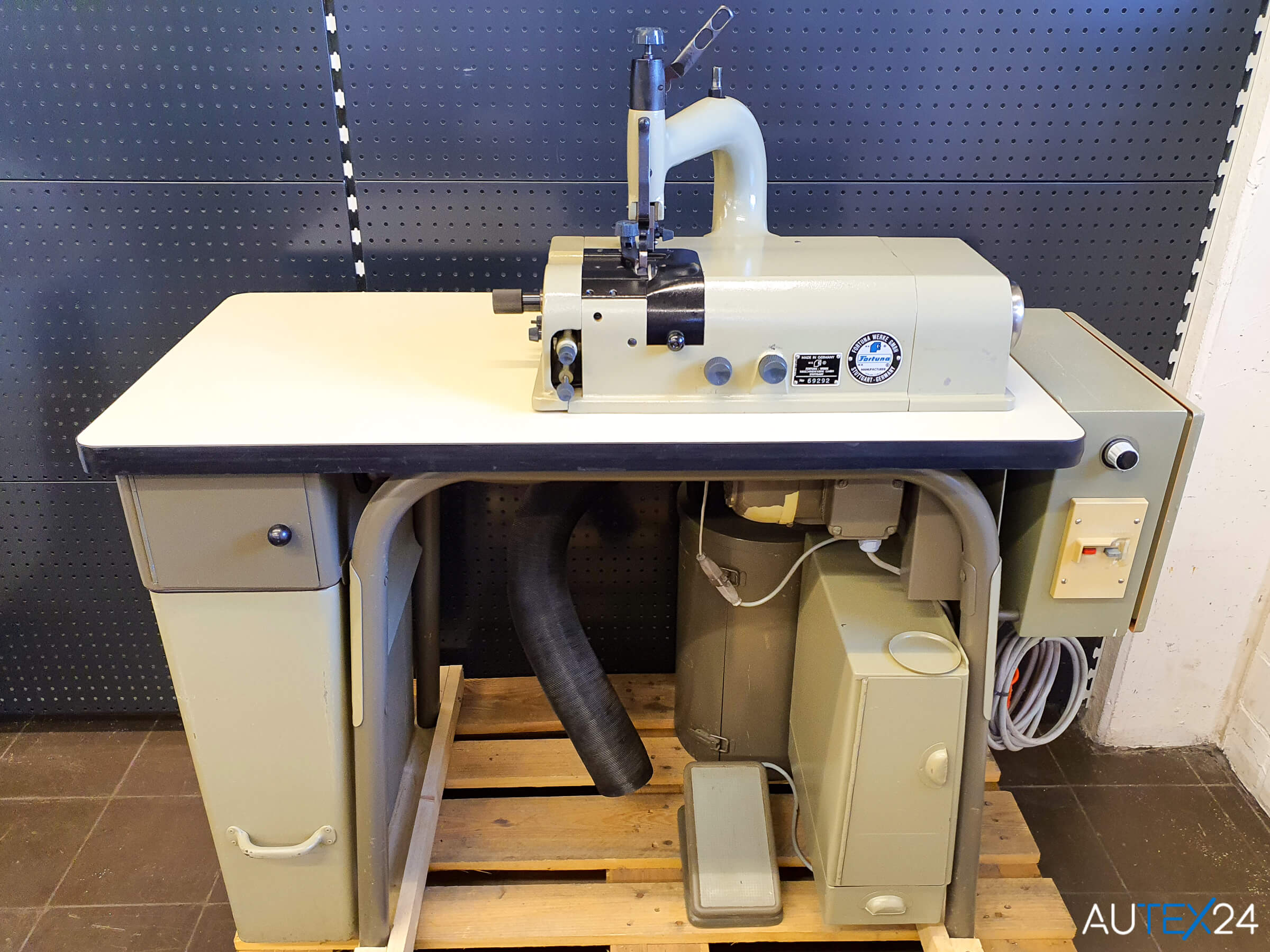 Leather deals skiver machine