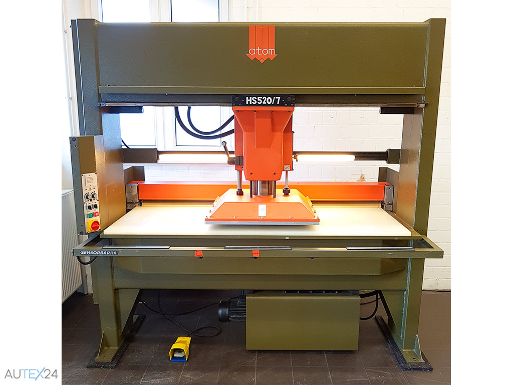 Atom HS 520/7 Crosshead die cutting machine Atom HS 520/7 Crosshead die cutting machine